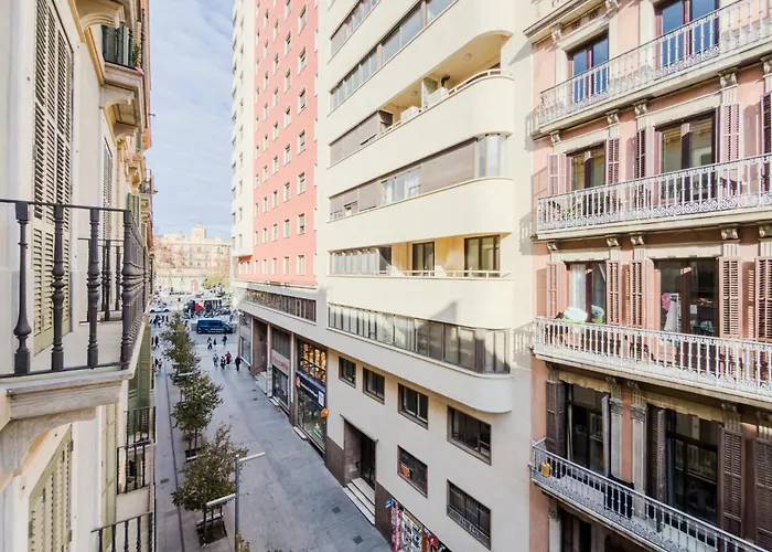 Four Petals Barcelona Boutique Apartments